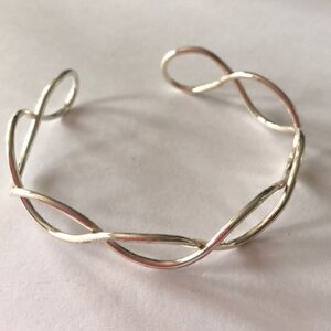 silver tone bracelet cuff. EUC. Shiny!